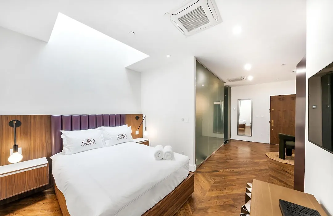 Landmarked Nyc Townhome - Sleeps 10 -Group-Friendly-1