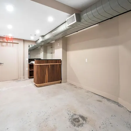 Landmarked Nyc Townhome - Sleeps 10 -Group-Friendly-2